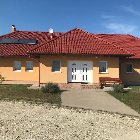 Bencsik Tanya Szentkirály Exterior foto